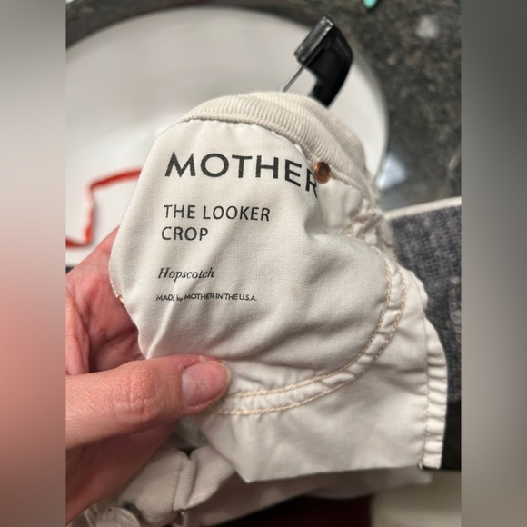 Mother Denim “The Looker” crop soft corduroy pants in ivory / Hopscotch - Picture 9 of 10